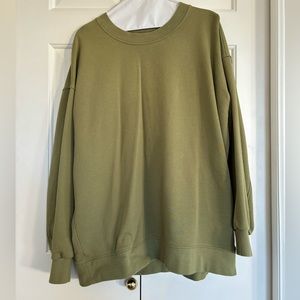 Lululemon Perfectly Oversized Crew